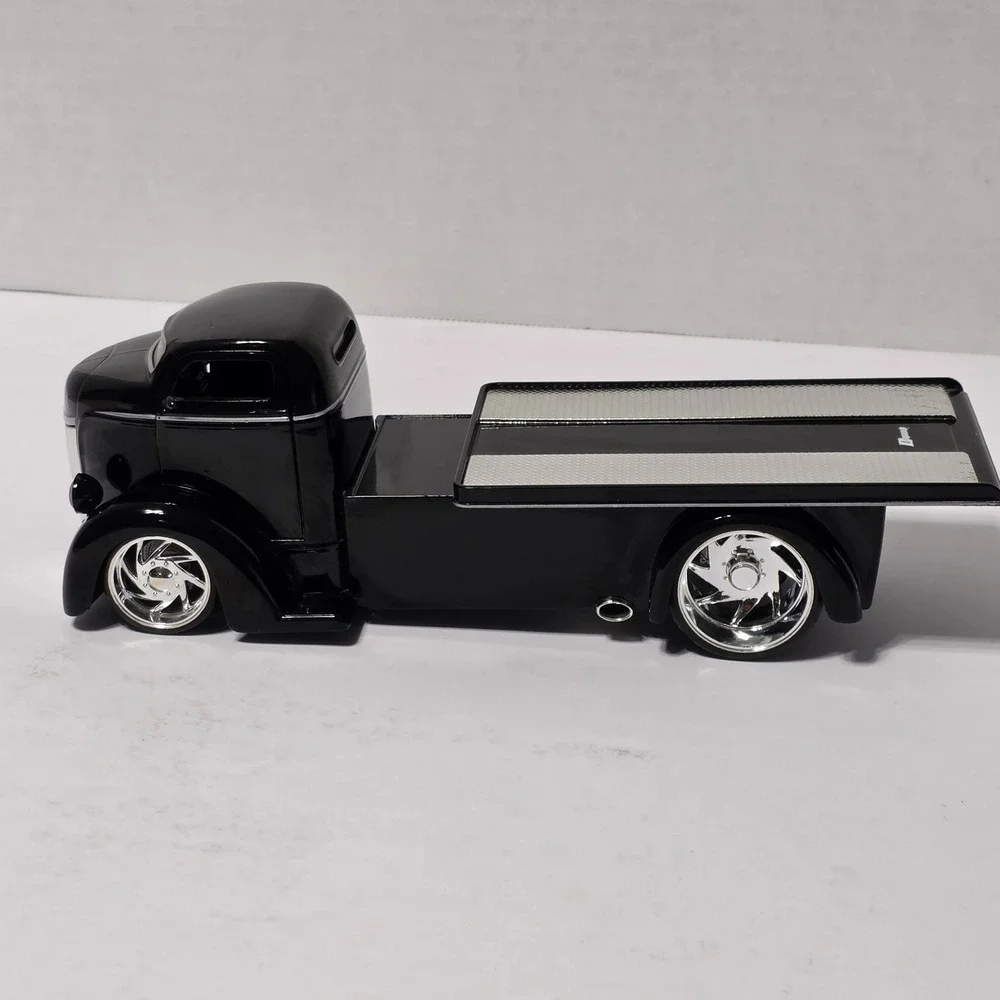 Jada Toys Design Team Black Custom Flatbed Hauler Truck Diecast 1:24 Scale